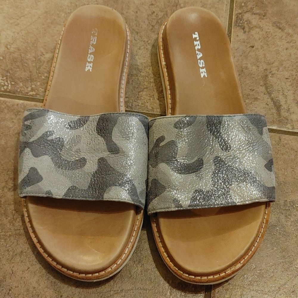 Trask Metallic Camo Slides - Picture 2 of 5